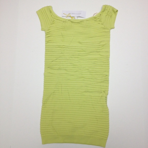 BCBGeneration OFF SHOULDER DRESS TEXTURED BODYCON - Picture 2 of 7